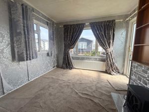 Lounge- click for photo gallery